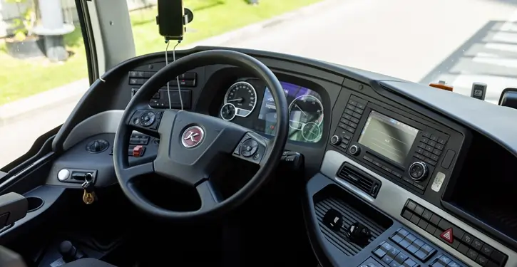 setra-inside-front-view